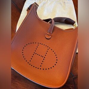 Hermes evelyne pm STYLE handbag. Real leather